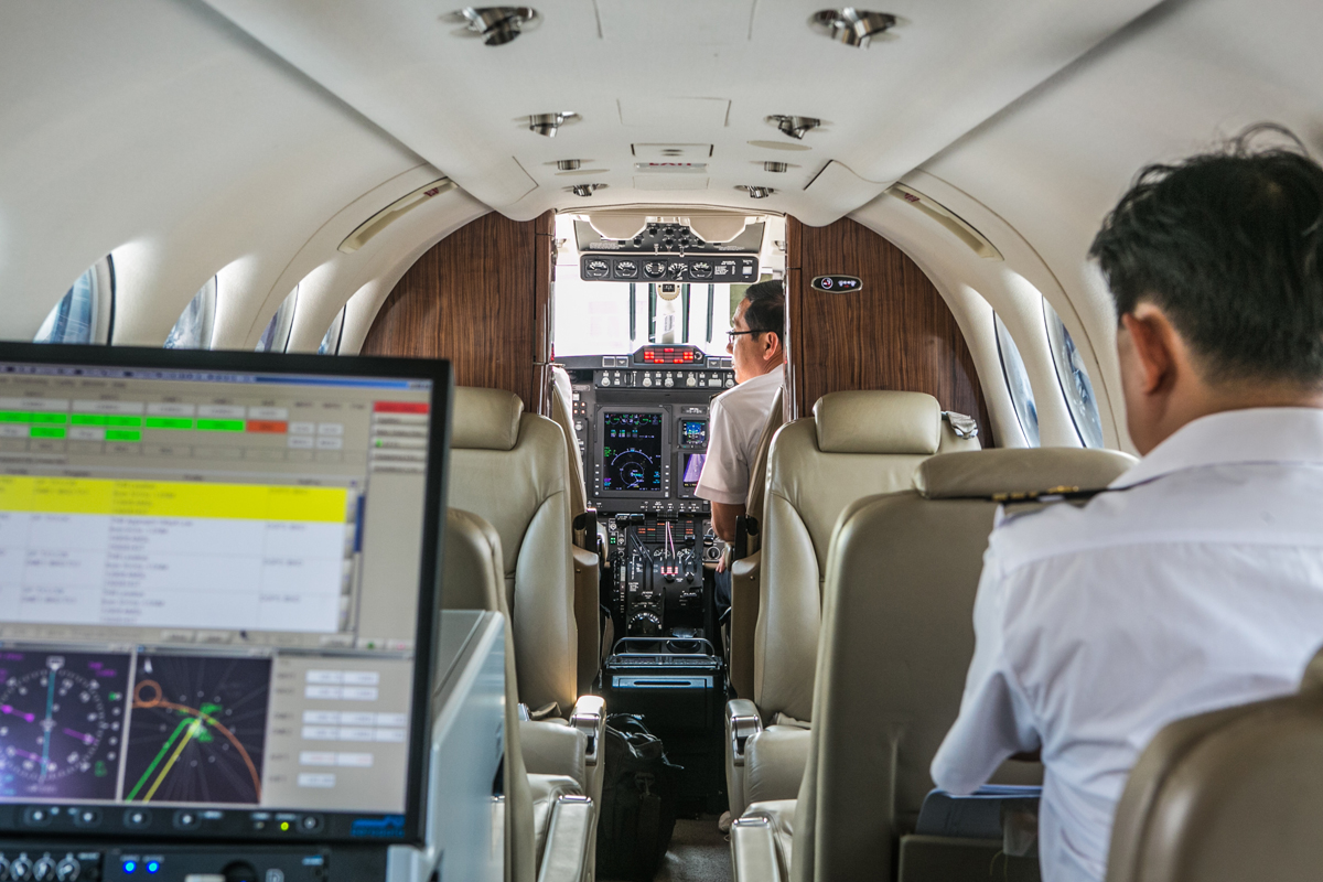 Beechcrart Super King Air B200 inside